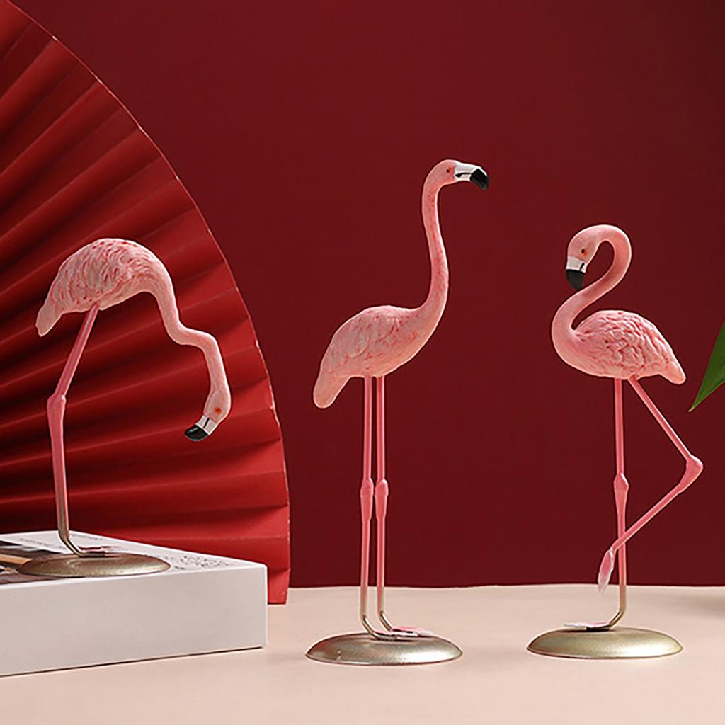 Красочная статуя фламинго из эластичной смолы, настольное украшение для современных жилых помещений