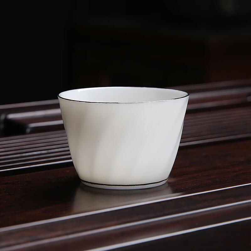 Chaxun White Porcelain Teacup with Platinum Rim