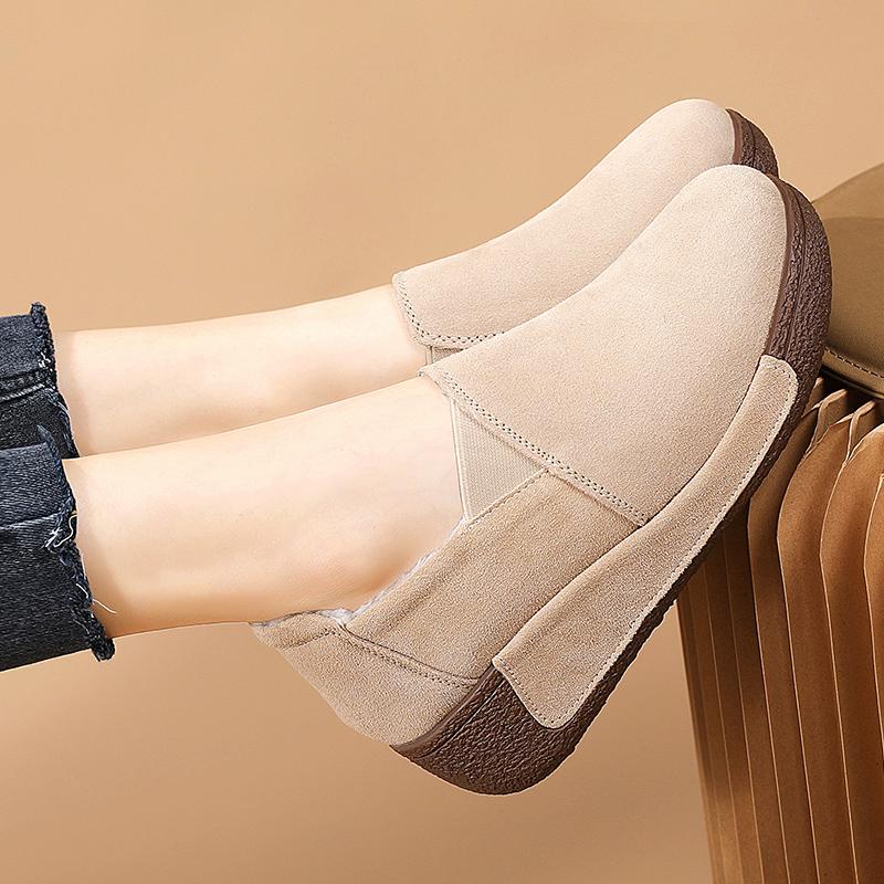 Женские мокасины на платформе Зимние теплые меховые кожаные туфли Женские туфли на толстой подошве Slip on для увеличения роста