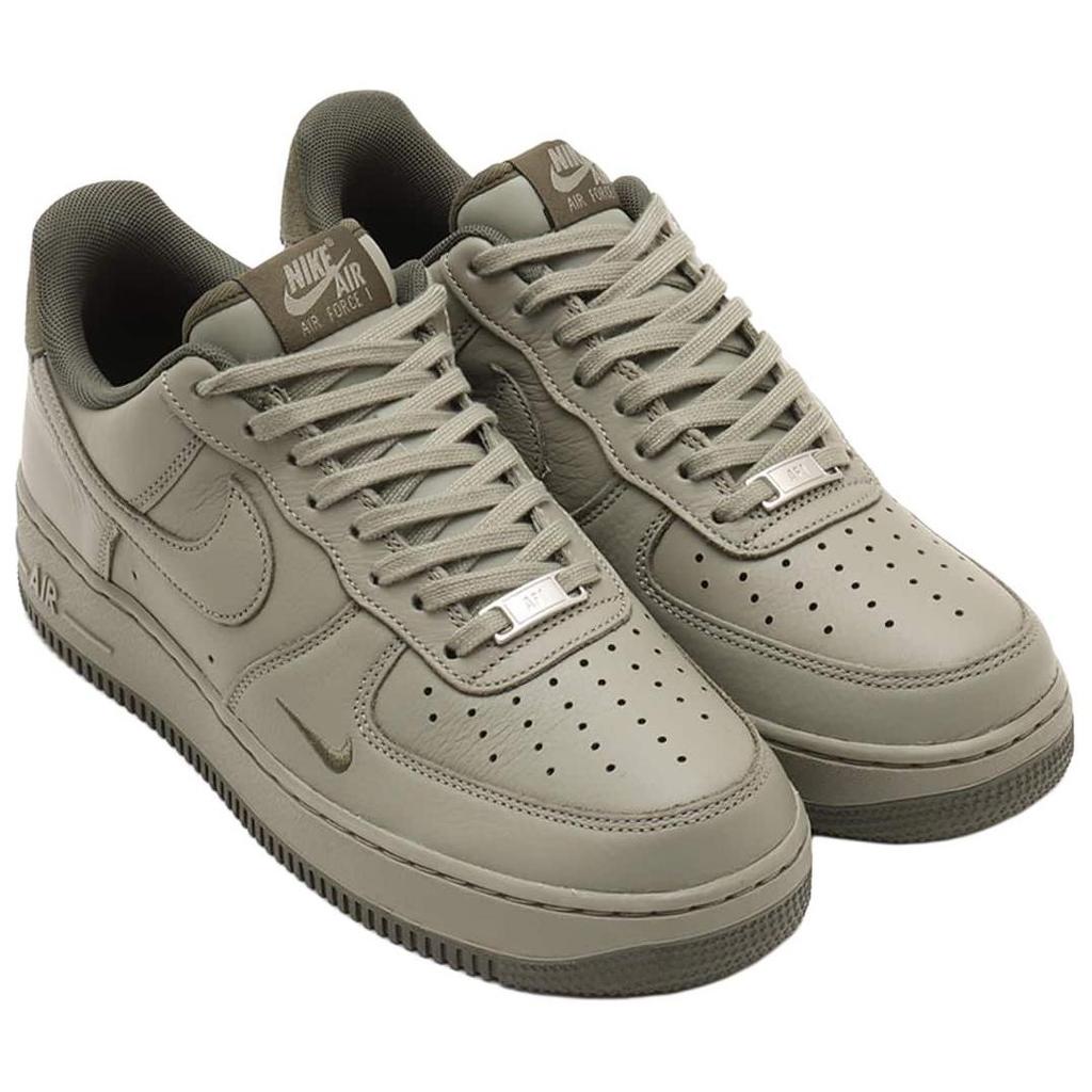 Nike Air Force 1 07 LV8 Mini Swoosh Pack - легкие армейские мужские кроссовки Green Cargo-Haky HM9483-300