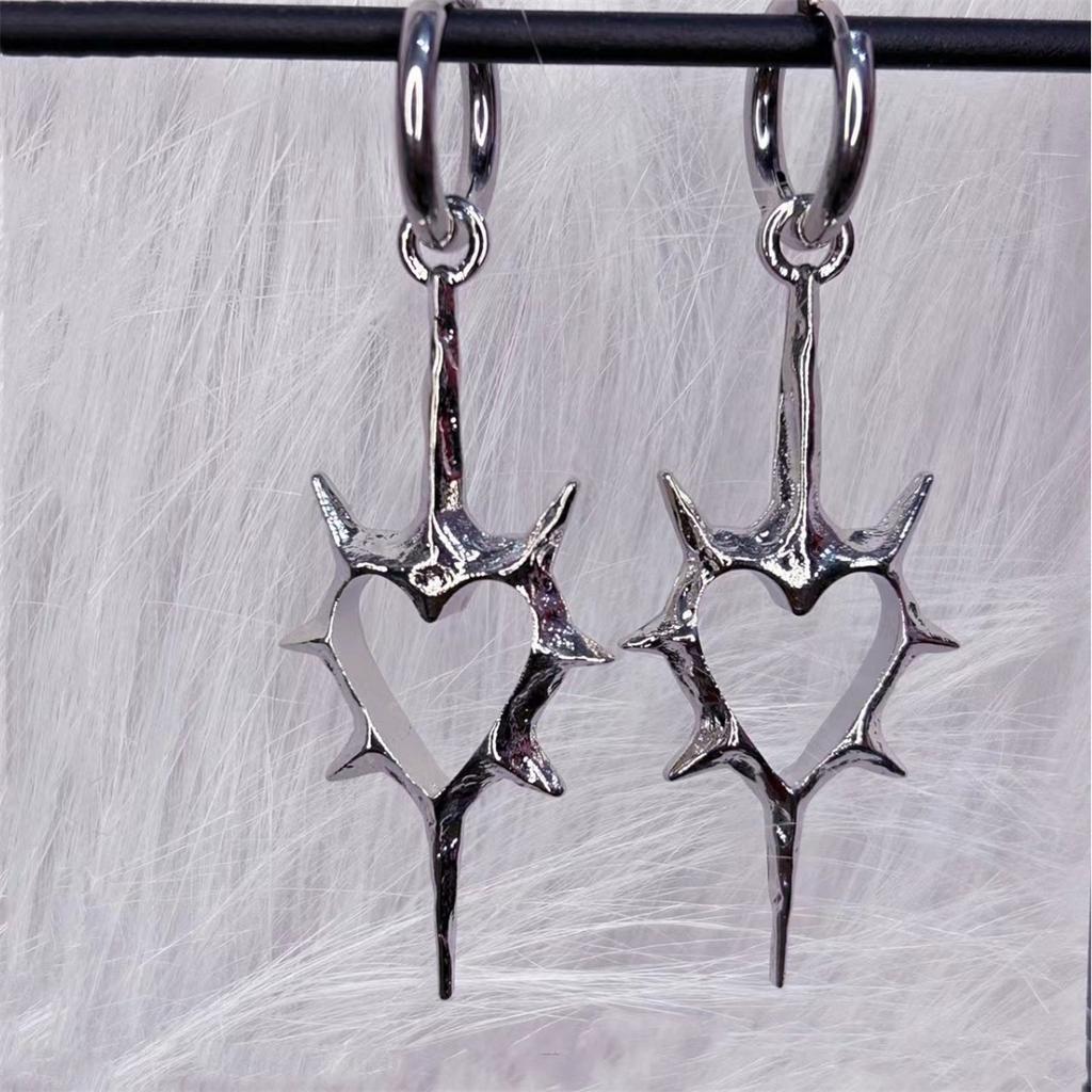 Винтажные серьги-гвоздики в форме сердца, минималистский стиль, серьги-гвоздики, идеальные украшения для ушей, аксессуар для повседневной носки для женщин и мужчин