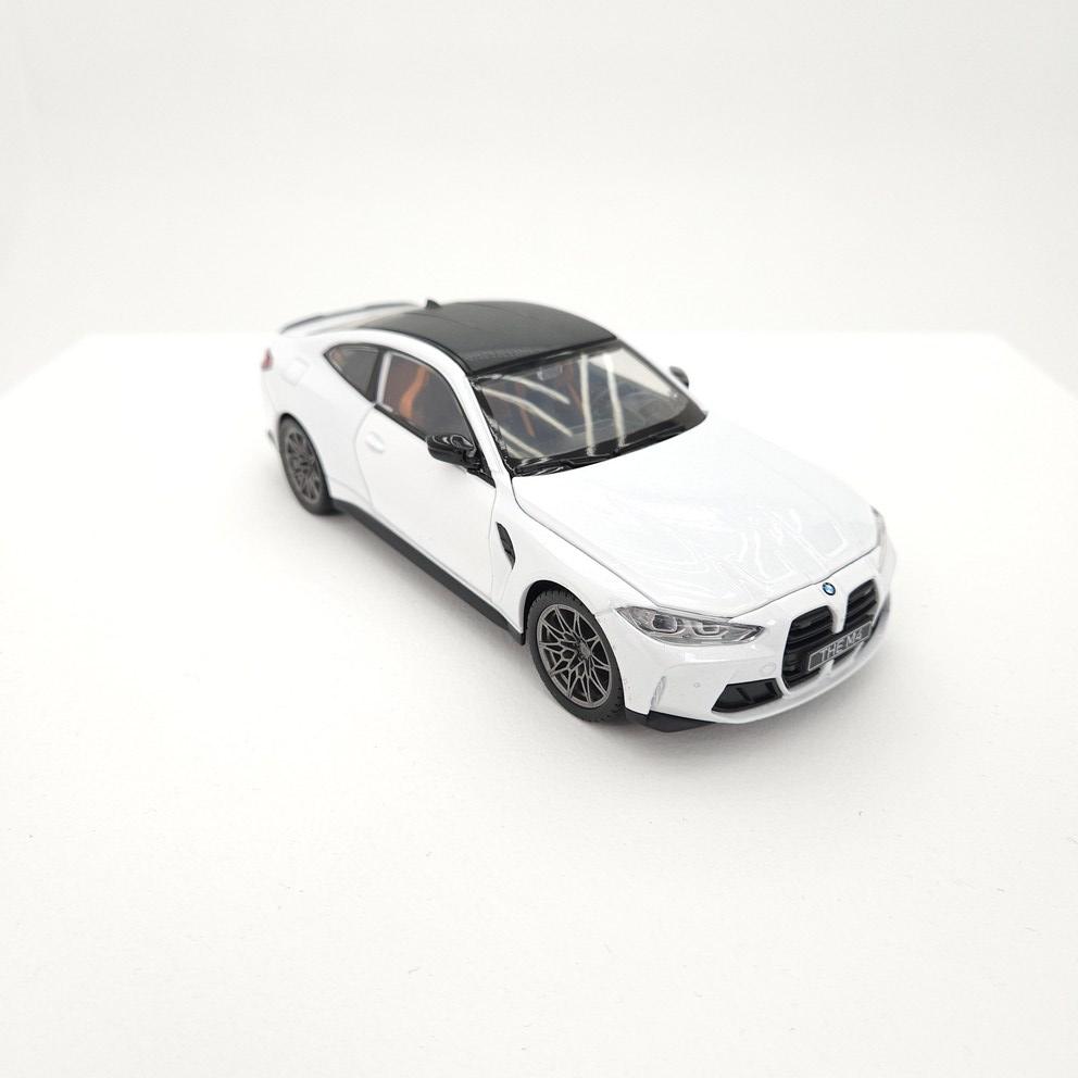 1:24 Модель автомобиля BMW M4 литая - Белый