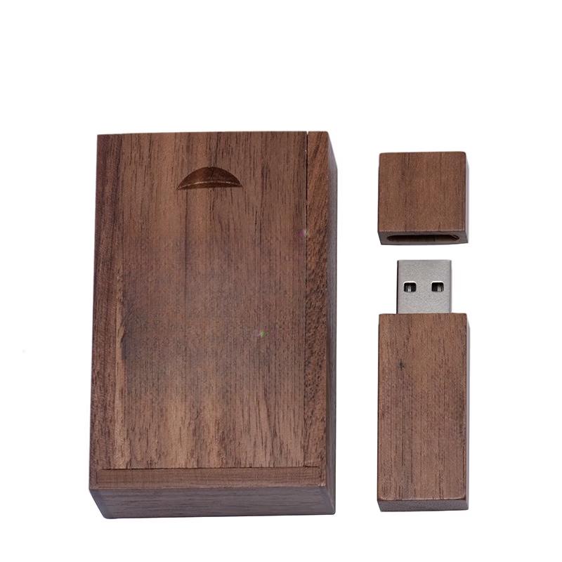 Персонализированный гравированный бамбуковый USB-накопитель OLOEY