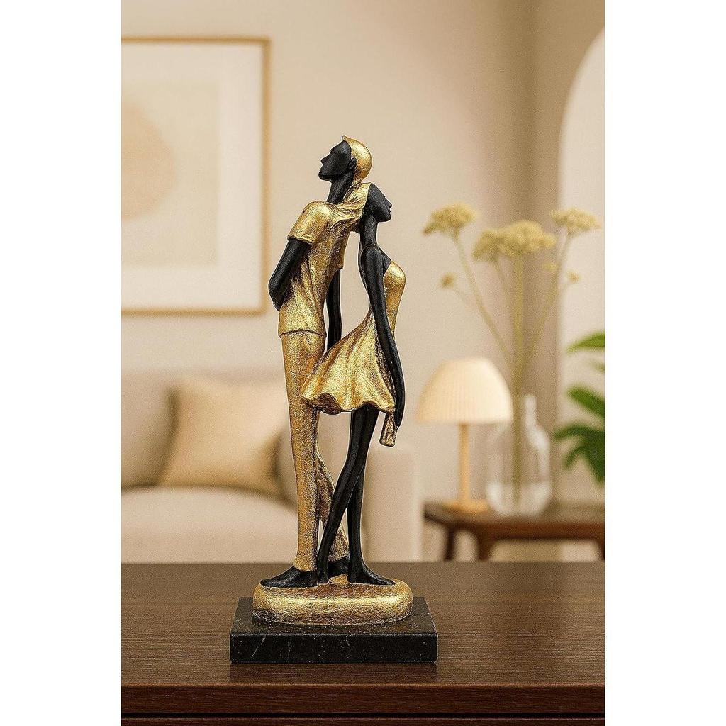 Стильная золотисто-черная статуэтка романтической пары из смолы для домашнего декора (Упаковка из 1 шт., черный и золотистый)