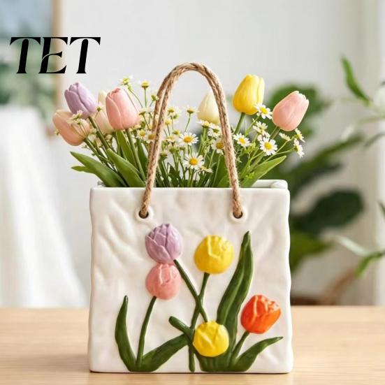 Artistic Living Room Decor Handbag Shaped Ceramic Vase, Tulip Flower Embossed Modern Large Tote Bag Desktop Aesthetic Vase Storage Box with Jute Rope
