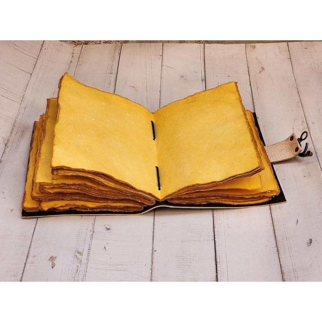 Triple Moon Goddess, Журналы для взрослых, Кожаный журнал с защитным принтом