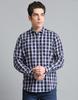 Мужская клетчатая рубашка темно-синего цвета с воротником-стойкой и длинным рукавом
