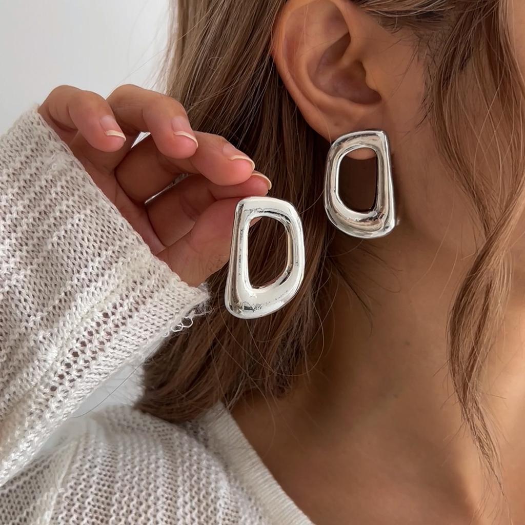 Простые полые серьги-гвоздики с буквой D из сплава женские серьги с символом личности геометрические серьги