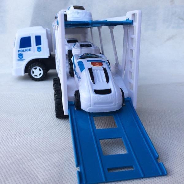 Детская игрушка тягач автовоз