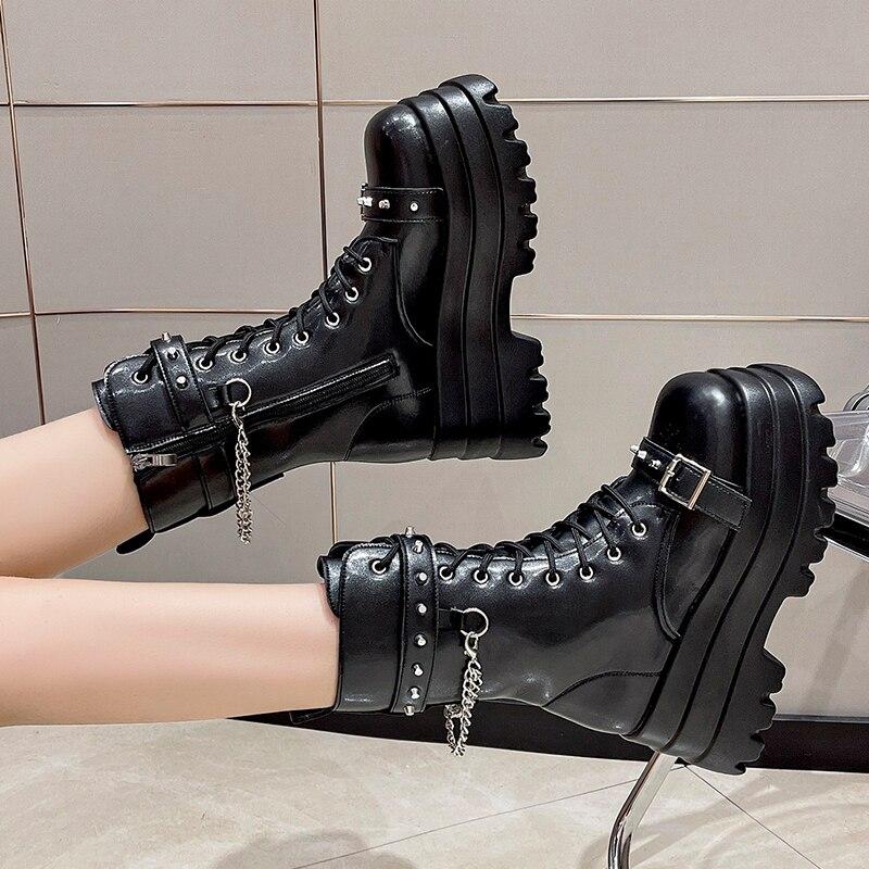 Motorcycle Ankle Boots Woman Punk Gothic for Women Boots Combat Ladies Black Metal Button Autumn New Women Shoes Platform Boots
