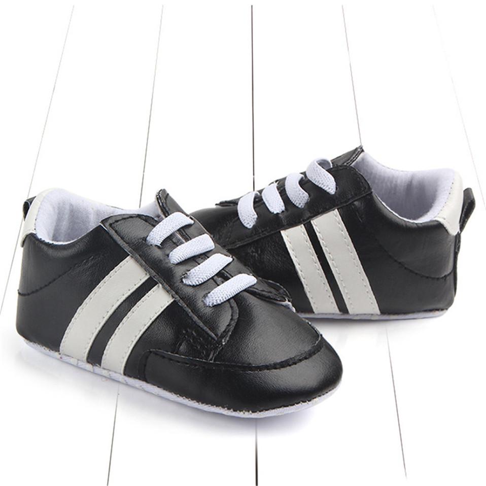 Детская обувь, кроссовки для новорожденных мальчиков, первые ходунки в две полоски для девочек, детские кроссовки на мягкой подошве из искусственной кожи со шнуровкой для малышей