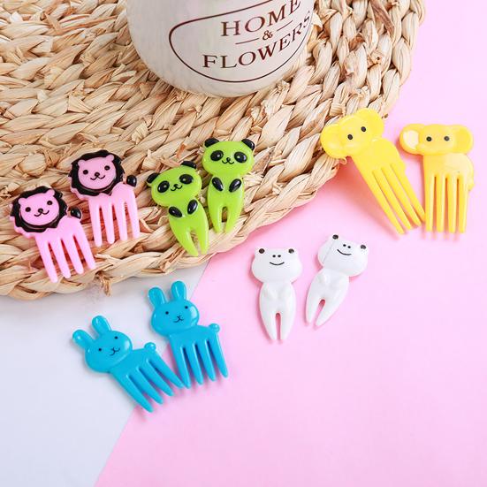 10Pcs Creative Plastic Mini Fruit Fork Lunch Decoration Cartoon Elephant Giraffe Bento Stick Party Favors