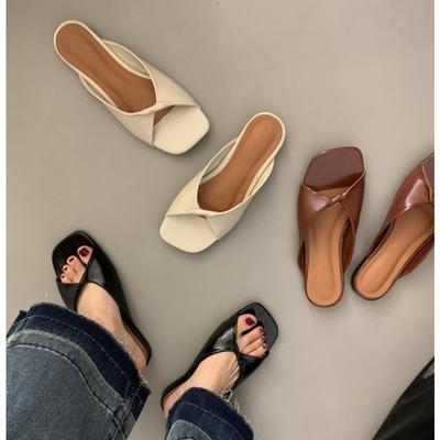 Мода Новый Стиль Мода Женские Плоские Тапочки Женские Сандалии с Открытым Носком Летние Шлепанцы Повседневная Обувь Тренд Пляжные Слайды Обувь с Квадратным Носком