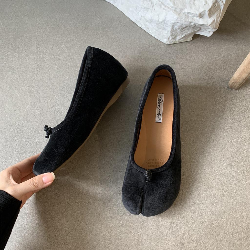 Женские балетки Таби Обувь Ниндзя Женские из микрофибры Вельветовые Удобные Балетки С разделенным пальцем Тапочки Мягкая подошва Лоферы 2025 Новая Модная Обувь М