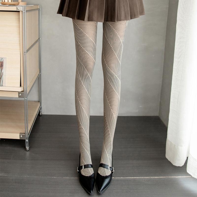 Fashion Women Tights Elegant Lattice Texture Design Breathable Nylon Fabric Elastic Fit Jacquard Knit Winter Tights