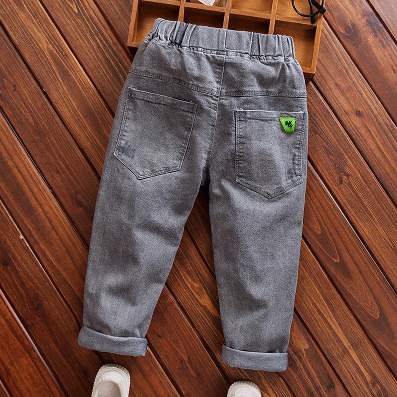 Korean-Style Loose Boys' Jeans for Spring and Autumn 2025 - Versatile Casual Wear for Kids