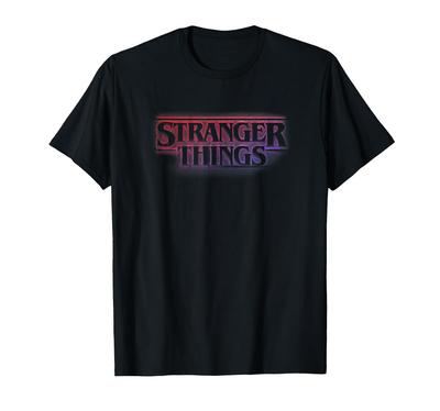 Футболка с логотипом-названием Stranger Things с красно-синим градиентом