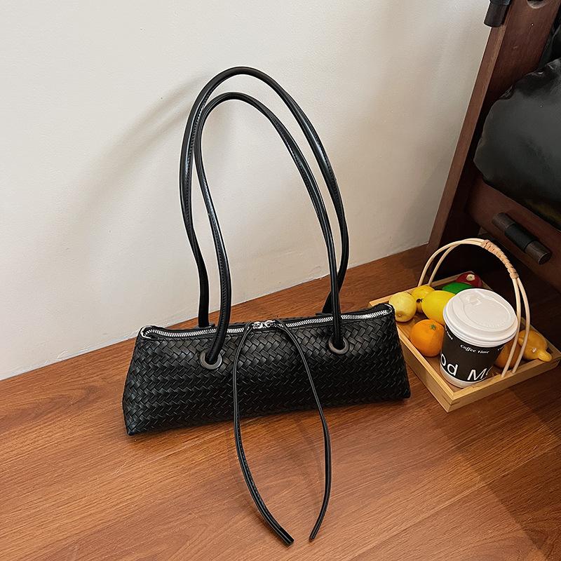 Летняя плетеная сумка подмышку женская новая модная простая портативная сумка через плечо нишевая сумка-багет