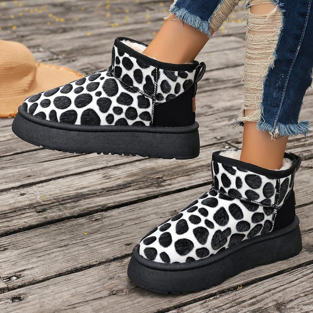 Зимние с круглым носком, сексуальные и удобные повседневные полусапожки для ходьбы для женщин, модные новые замшевые теплые противоскользящие сапоги для снега