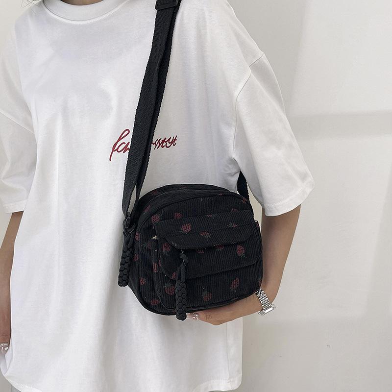 Маленькая квадратная сумка с принтом из вельвета, летняя, новая, через плечо, сумка из холщовой ткани клубничного цвета, повседневная, простая, модная сумка