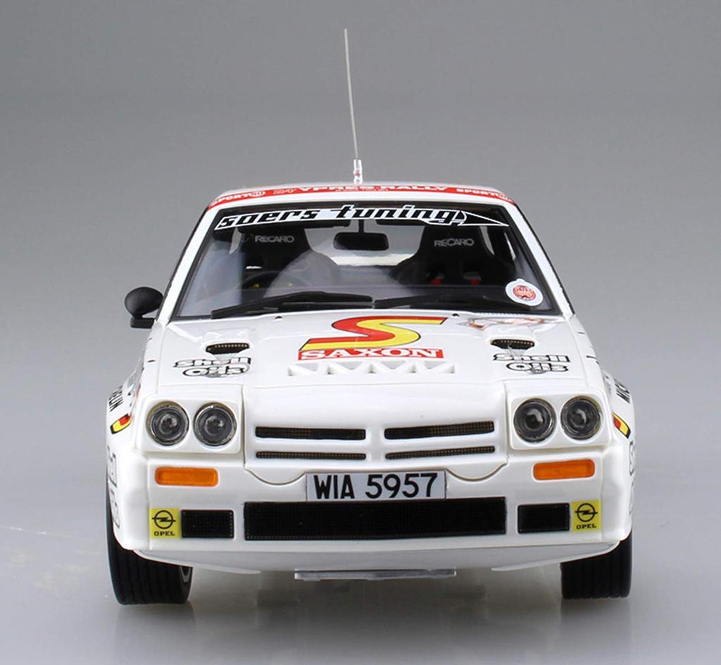 Aoshima Bunka Kyozaisha Skynet Bell Kit Series Opel Manta 400 Jimmy McRae 24 Uren van Ieper Пластиковая модель 1/24 № 9 GR.B
