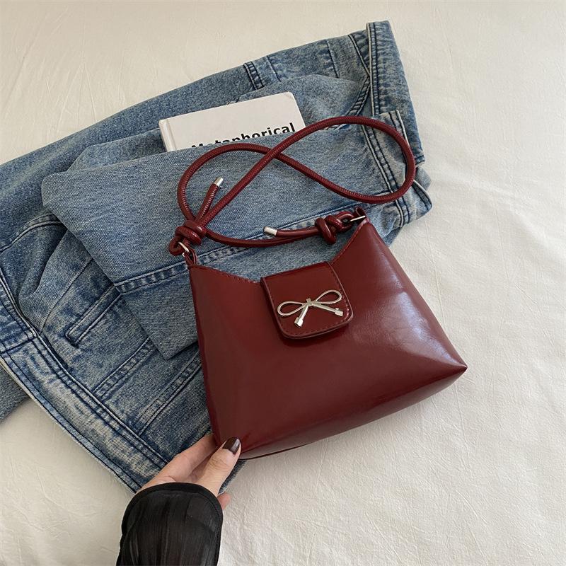 Trendy New Design Bow Armpit Handbag Solid Color PU Leather Bowknot Underarm Bag Sweet Women's Crossbody Bag CLE
