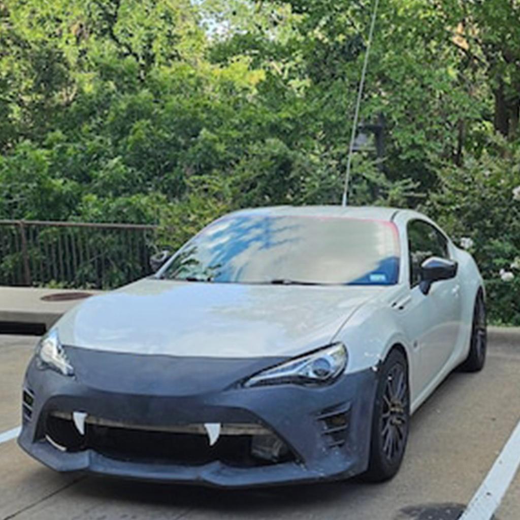 Универсальные автомобильные зубы / клыки на бампер / украшение для автомобиля на Хэллоуин