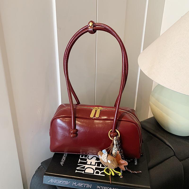 Ретро сумка женская большой вместимости 2025 новая осень и зима универсальная повседневная на плечо подмышку сумка текстурированная дорожная сумка-подушка