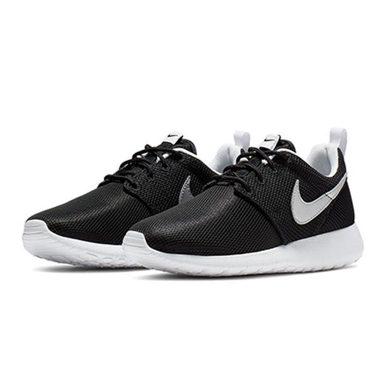 Nike Roshe One Черный Металлический Серебристый GS 599728-021
