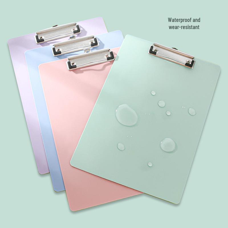 Папка-планшет А4 вертикальная: Пластиковый держатель для документов и блокнот для письма для студентов и офисных совещаний.