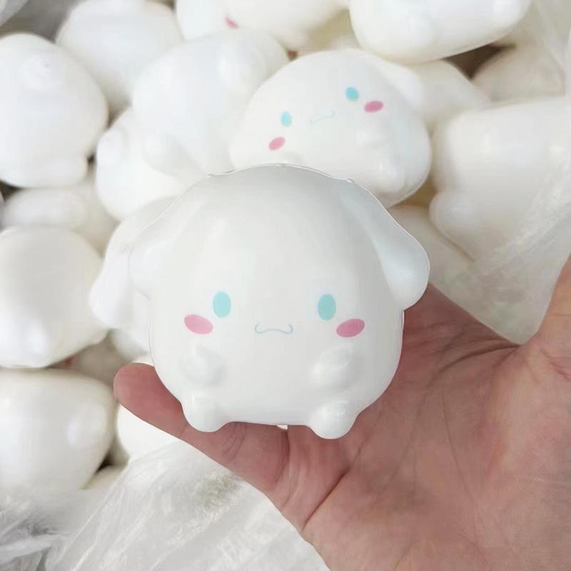 Стакан-неваляшка с песком в виде яйца собаки шиба-ину: Забавная игрушка для декомпрессии