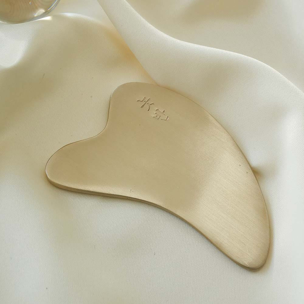 NOTBAN Korean Bangjja Yugi Heart Guasha Facial Lifting Tool 1P