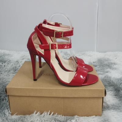 Новые летние универсальные женские туфли на шпильке, модные пикантные босоножки на тонком каблуке, стиль феи, красные туфли на высоком каблуке с пряжкой, одно слово