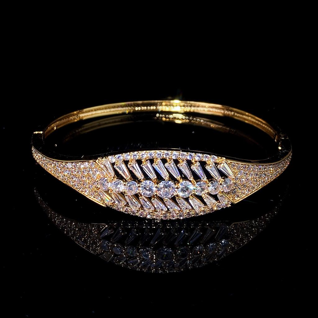 Zircon Bracelet Women's Fashion Light Luxury Open Hand Jewelry European and American High-end New Style