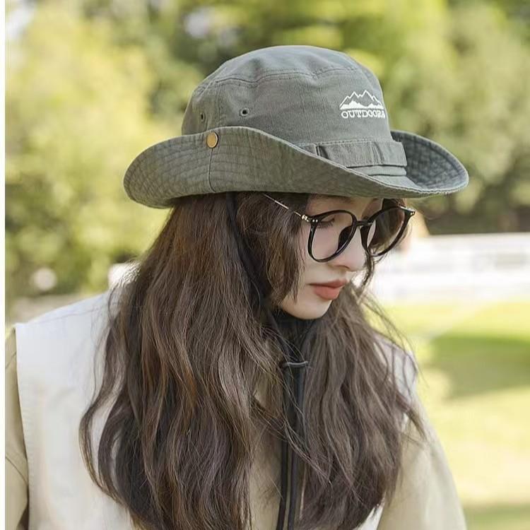 Women's sun hat with large brim for sun protection in summer, suitable for fishing, outdoor hiking, and trekking; vintage western cowboy hat