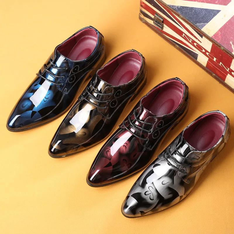 Luxury Men Oxford Shoes Retro Floral Pattern Men Dress Shoes Fashion Lace-Up Flats High Quality Business Men Party Wedding Shoes