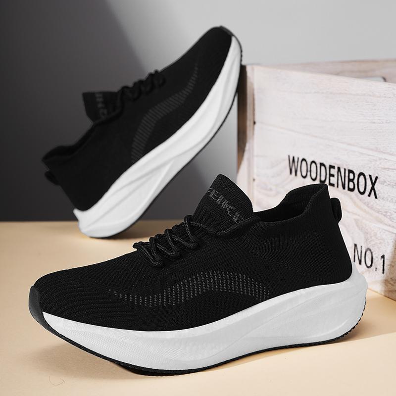 Mens Running Shoes 2026 New Breathable Lightweight Cushioning Daily Leisure Sports Shoes Comfortable Flat Sneakers for Man
