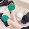 2025 новый взрыв знаменитостей в Интернете супер горячие тапочки женская летняя одежда ins мода высокий смысл толстая подошва одно слово сандалии