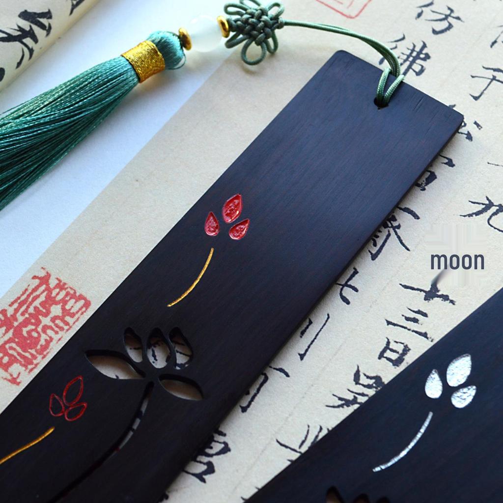 Древняя закладка-лотос из сандалового дерева: Серебряный ажурный креативный сувенир, покрытый золотом, для подарков на выпускной и в школу