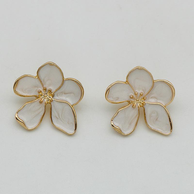 Серьги-пусеты из металла с кремовой эмалью в виде цветка для женщин, модные циркониевые, новая классика, вневременные, для вечеринок, оптом, подарки 2023604