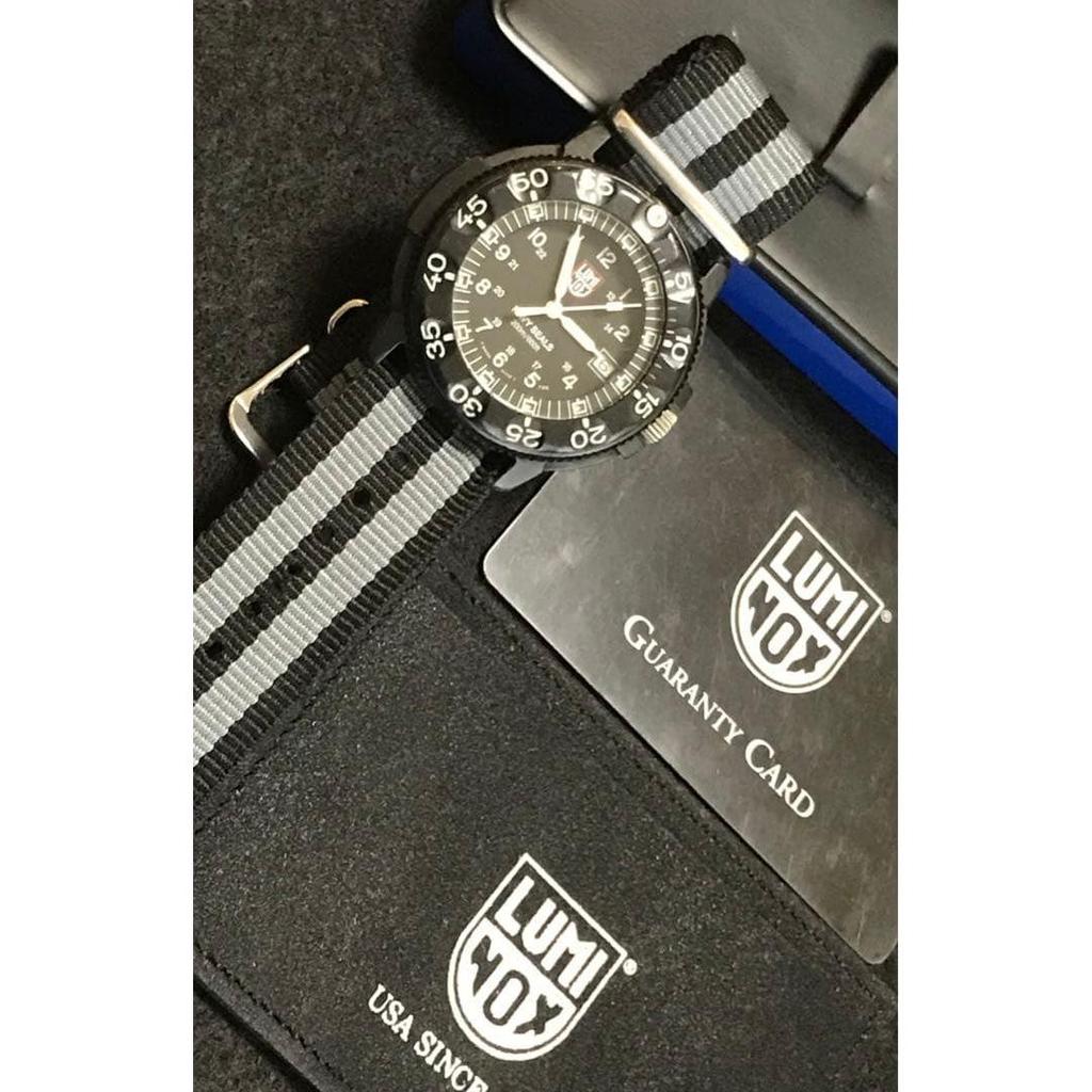 Б/у Luminox серия 3000 первый 007 цвет