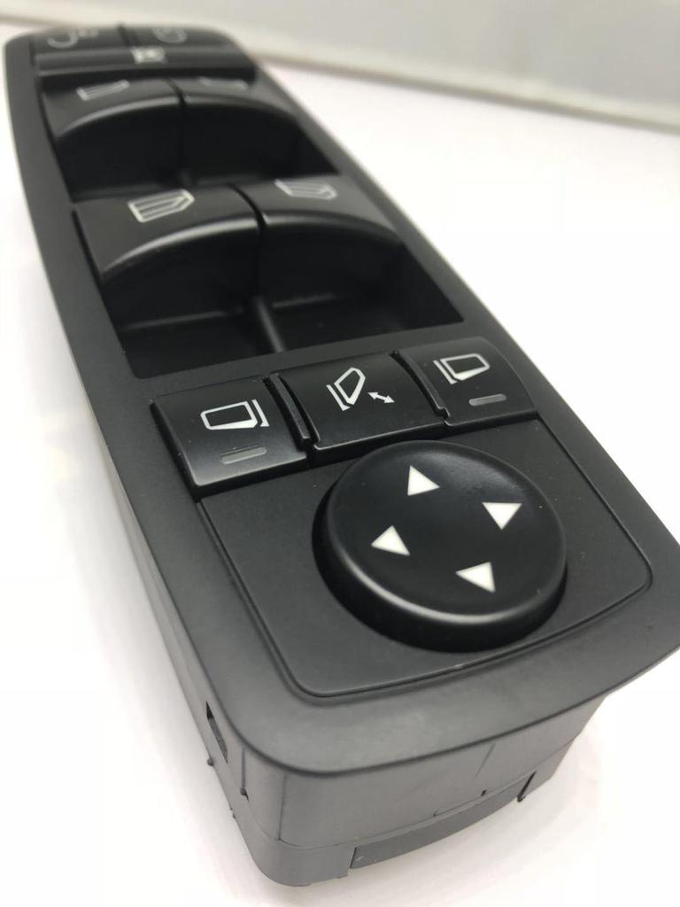 Car Window Glass Lift Switch Button for Mercedes-Benz W169/W245 (1698206710)
