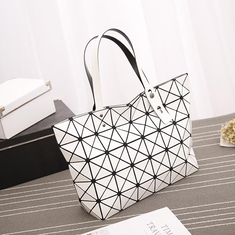 New Fashionable and Simple Women's Bag with Versatile Geometric Diamond Grid Folding Splicing Bag, Women's Single Shoulder Bag, Crossbody Bag
