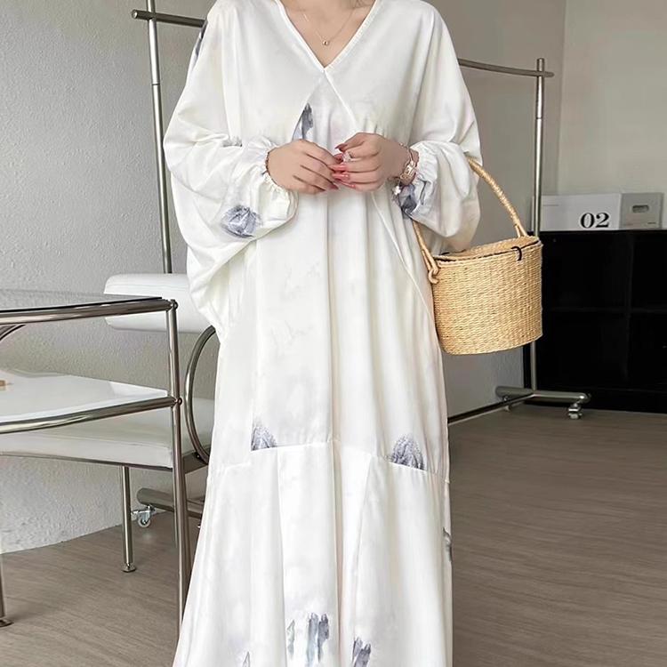 Модное корейское шикарное весенне-летнее ретро-стиль отпуска с v-образным вырезом и чернильным принтом, свободное повседневное женское платье с рукавами «летучая мышь»