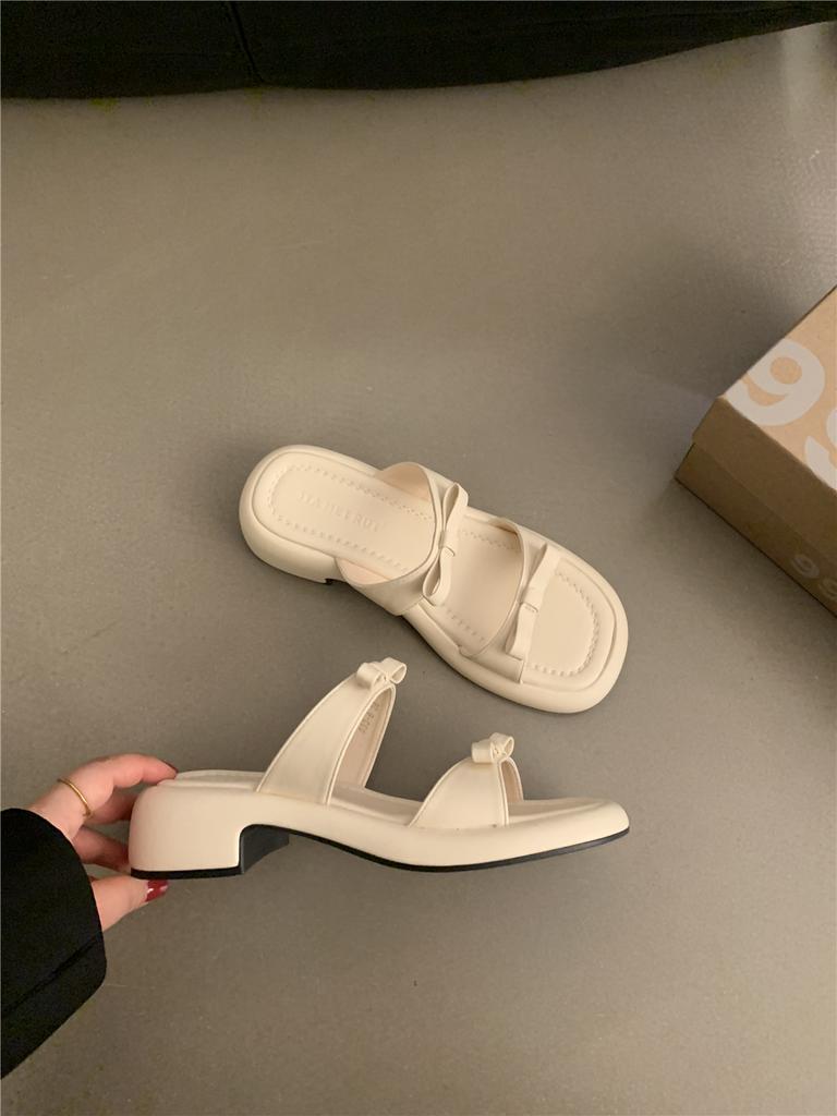 Fashion Square Heel Slippers Casual Rubber Flip Flops Shoes Woman 2025 Shale Female Beach Pantofle Block Luxury Soft Hawaiian Sabot New
