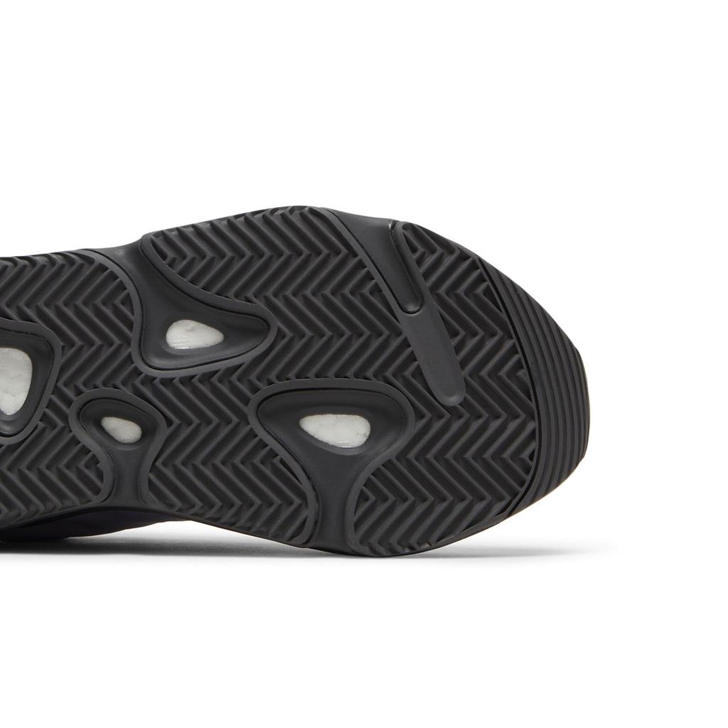 adidas Yeezy Boost 700 MNVN 'Geode' (унисекс) Кеды Geode / Geode / Geode Chunky GW9526