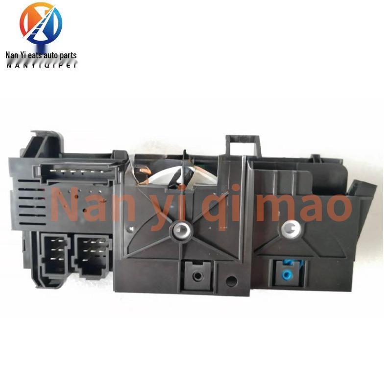 Переключатель отопителя кондиционера 9438200026 Контроллер для грузовиков Mercedes-Benz