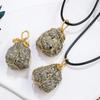 Обернутый проволокой натуральный кристаллический камень ожерелье пирит кулон ювелирные изделия необработанный камень пирит подарки