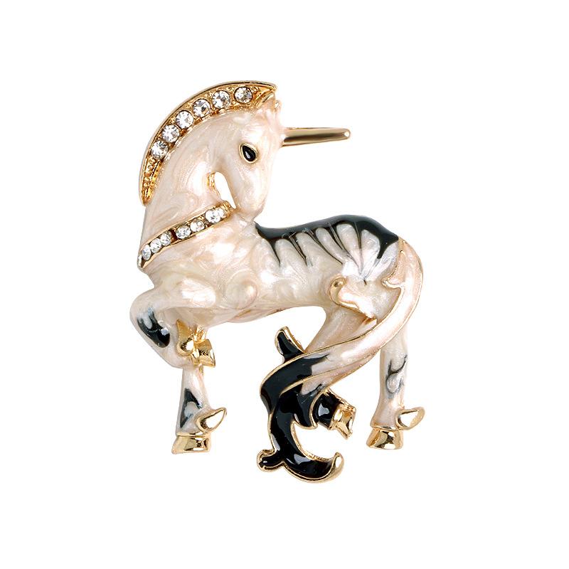 Retro temperament Versatile white horse brooch Unicorn, suit clothing animal cartoon metal one-word pin