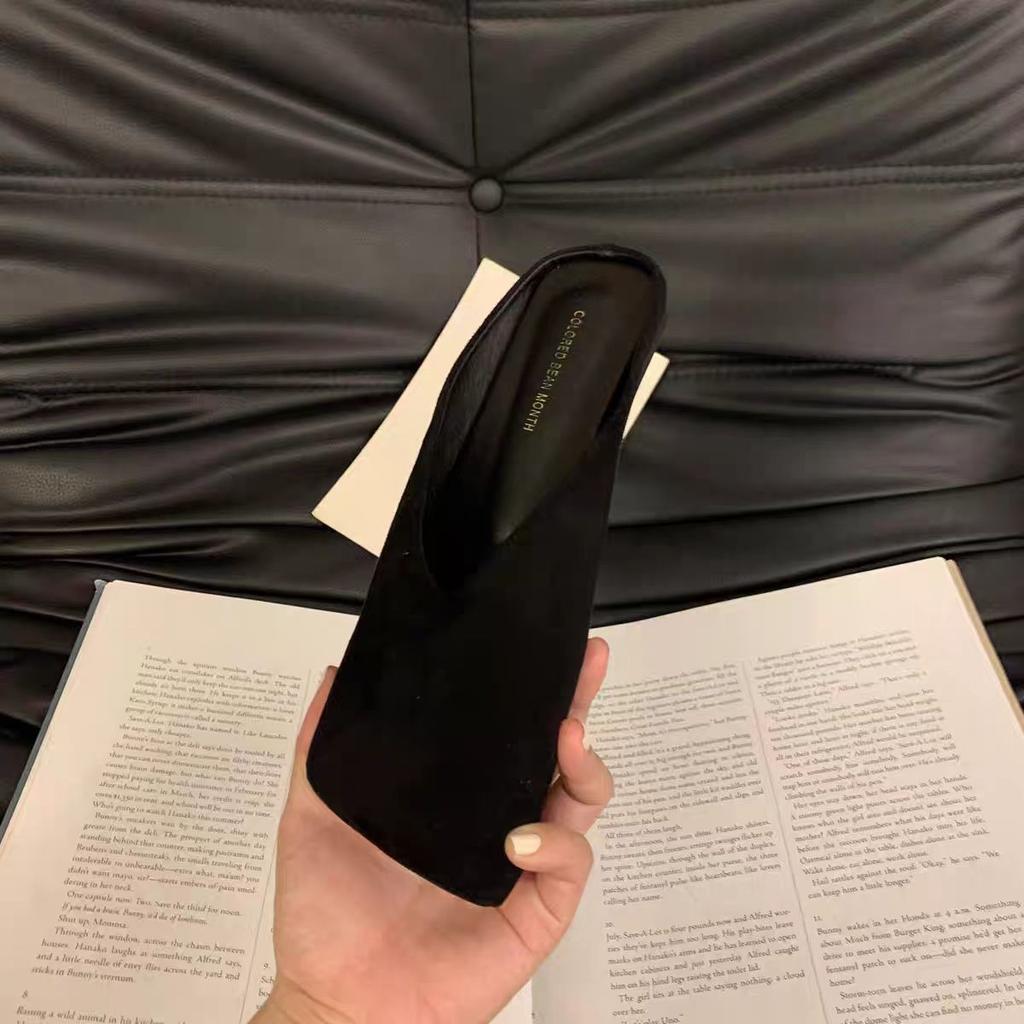 Retro Style Muller Shoes Comfortable Soft Sole Sandals Flat Bottom Square Head Suede Bag Head Half Slippers Women's Wear 2025 New